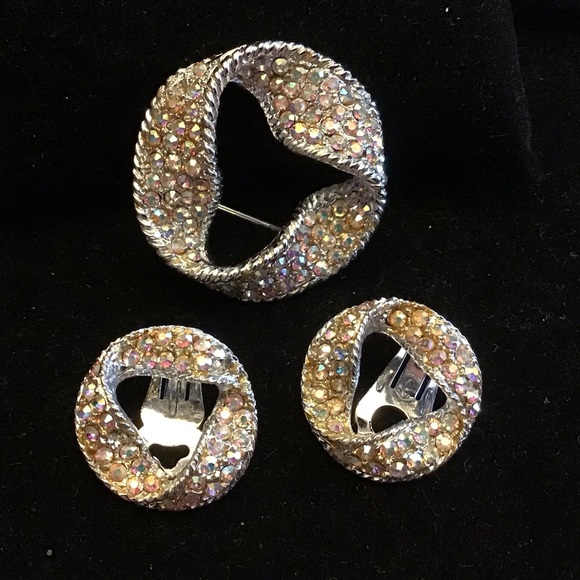 Vintage Jewelry - VINTAGE AURORA BOREALIS ESTATE BROOCH & EARRING SET MARKED
